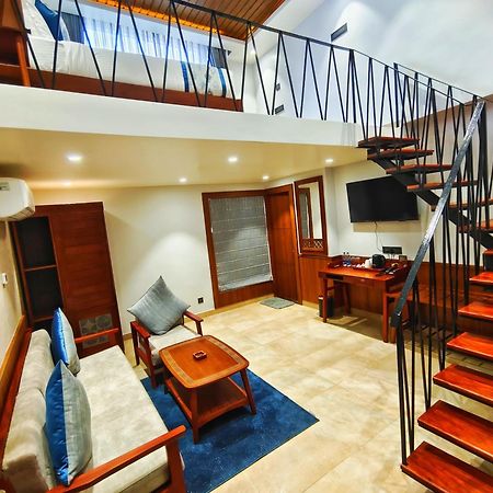 Ra Vista Hotel Колката Екстериор снимка