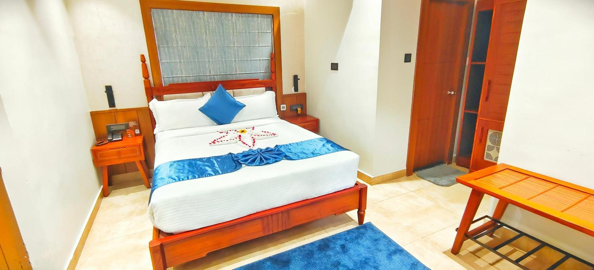 Ra Vista Hotel Колката Екстериор снимка