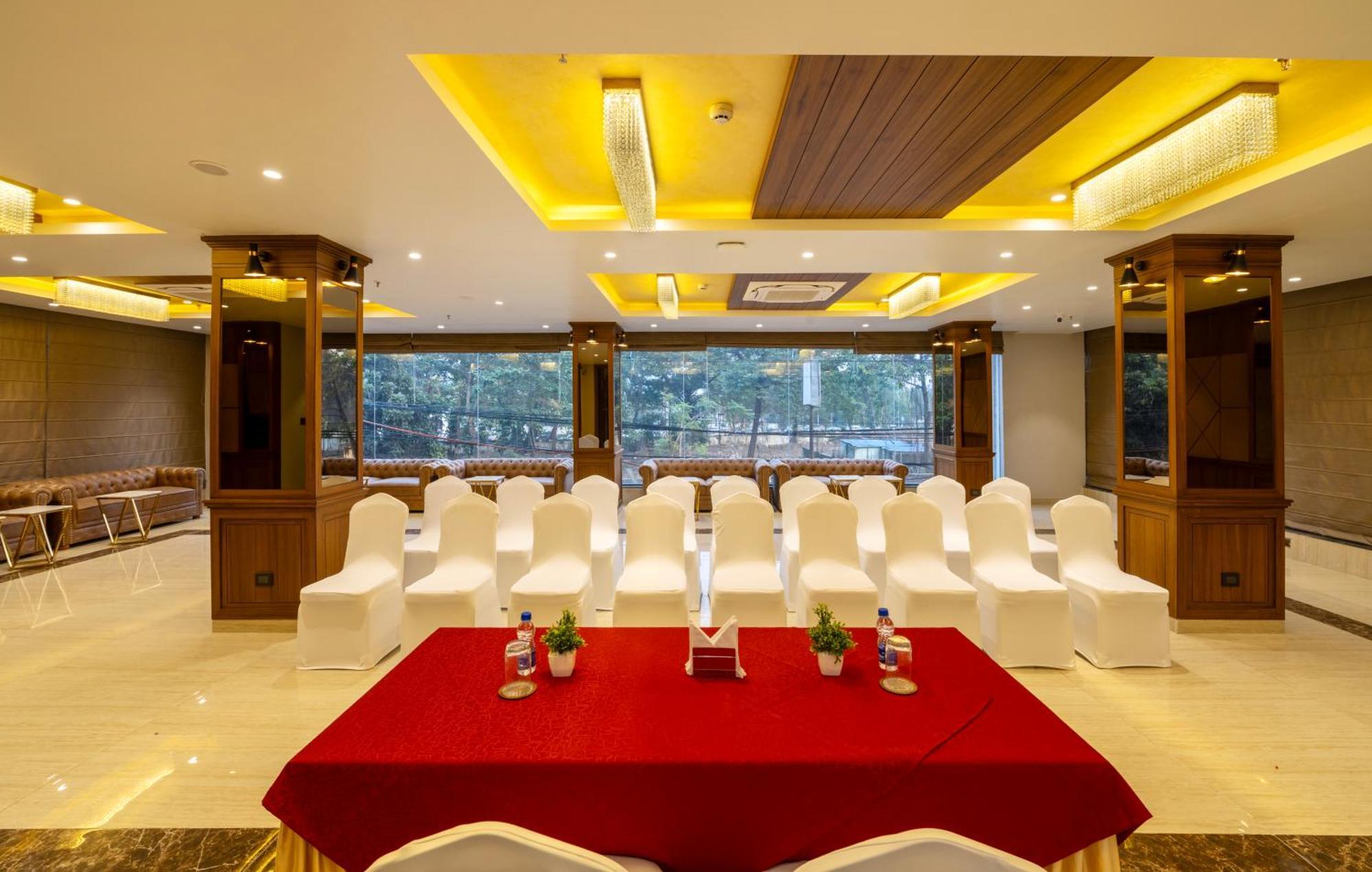 Ra Vista Hotel Колката Екстериор снимка